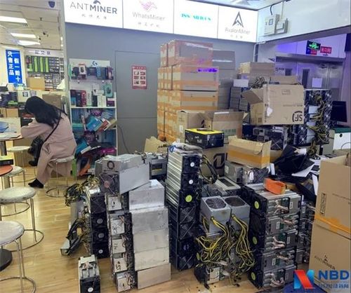 An enhanced mining rig showcasing high-performance components